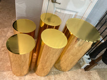 Load image into Gallery viewer, Mirror Gold Round Display Cylinder Plinths